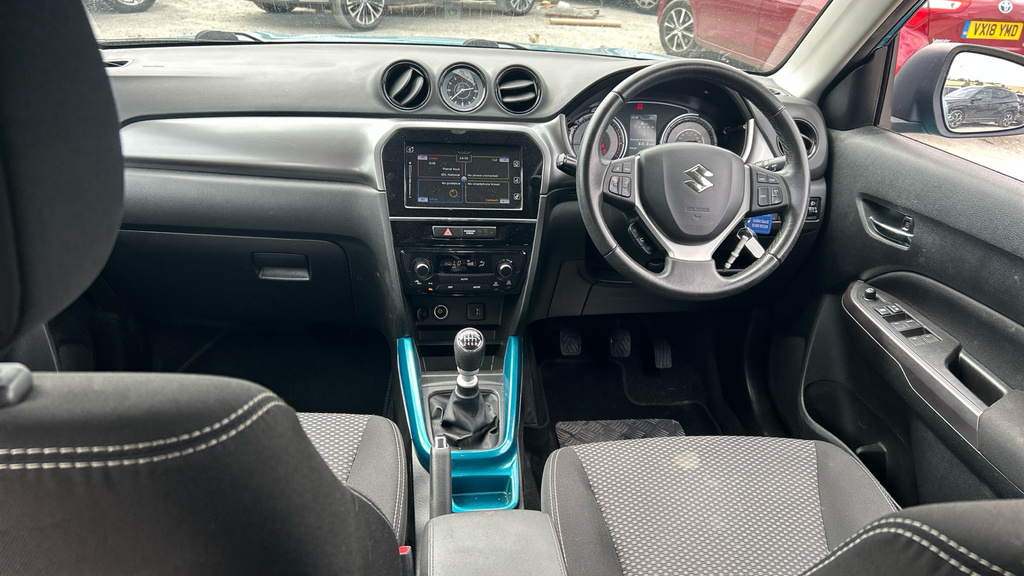 Suzuki Vitara 1.0 Boosterjet Sz-t Mpv 5-Door White #11