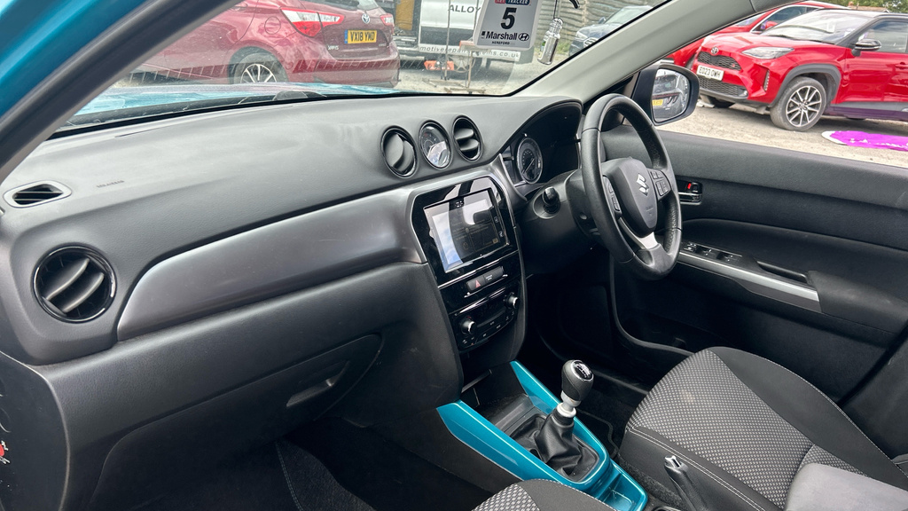 Suzuki Vitara 1.0 Boosterjet Sz-t Mpv 5-Door White #10