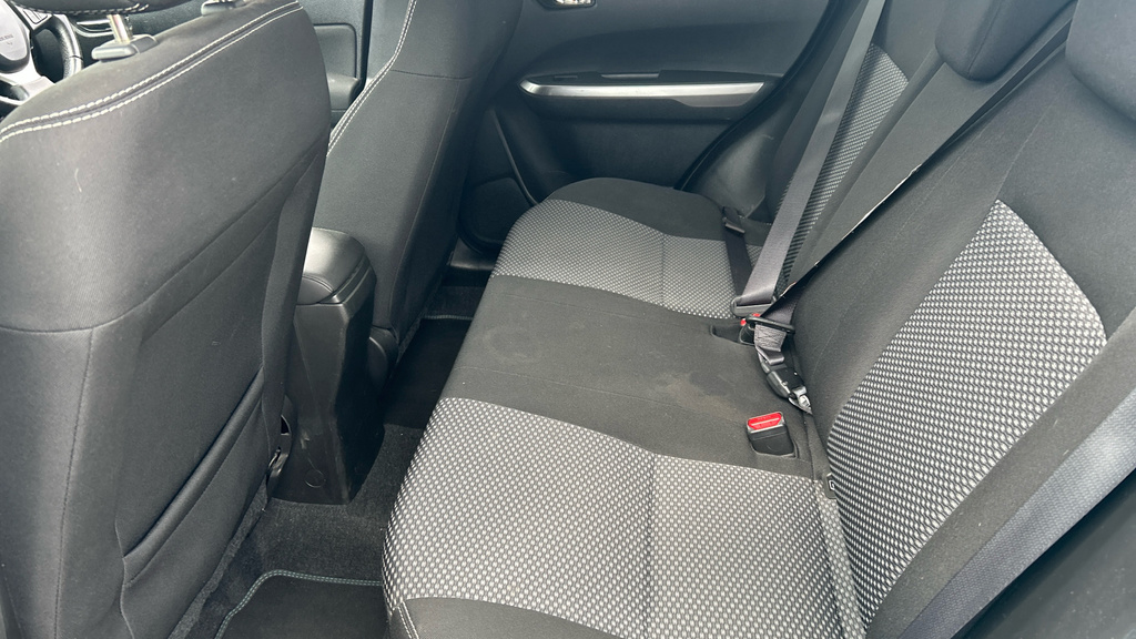 Suzuki Vitara 1.0 Boosterjet Sz-t Mpv 5-Door White #14