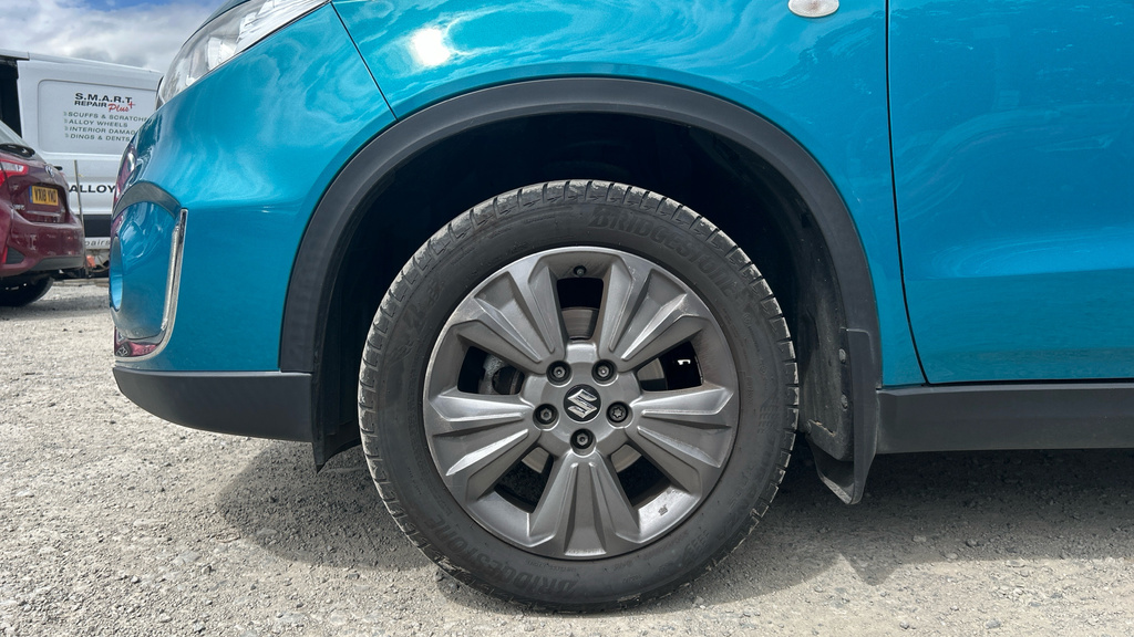 Suzuki Vitara 1.0 Boosterjet Sz-t Mpv 5-Door White #17