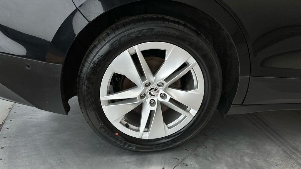 Skoda ENYAQ Enyaq IV 60 Grey #26