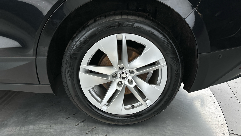 Skoda ENYAQ Enyaq IV 60 Grey #25