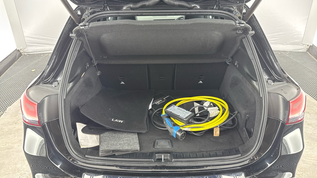 Mercedes-Benz EQA 250 140Kw Amg Line 66.5Kwh Grey #15