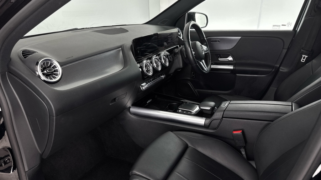 Mercedes-Benz EQA 250 140Kw Amg Line 66.5Kwh Grey #10