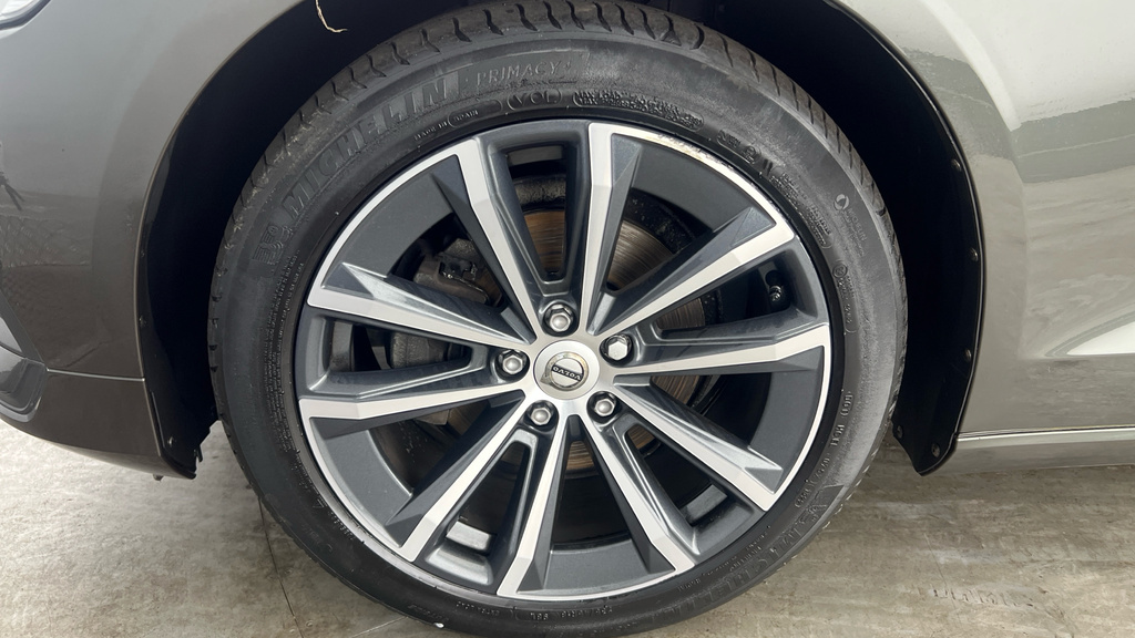 Volvo V60 2.0 B3p R Design 7 Speed, 19 Alloys, H Grey #27