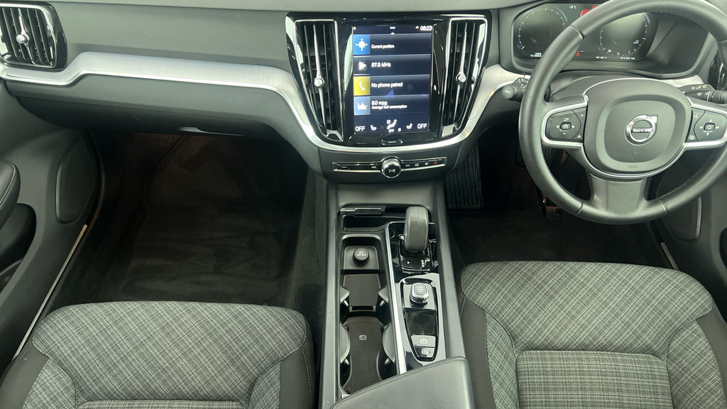 Volvo V60 2.0 B3p R Design 7 Speed, 19 Alloys, H Grey #13