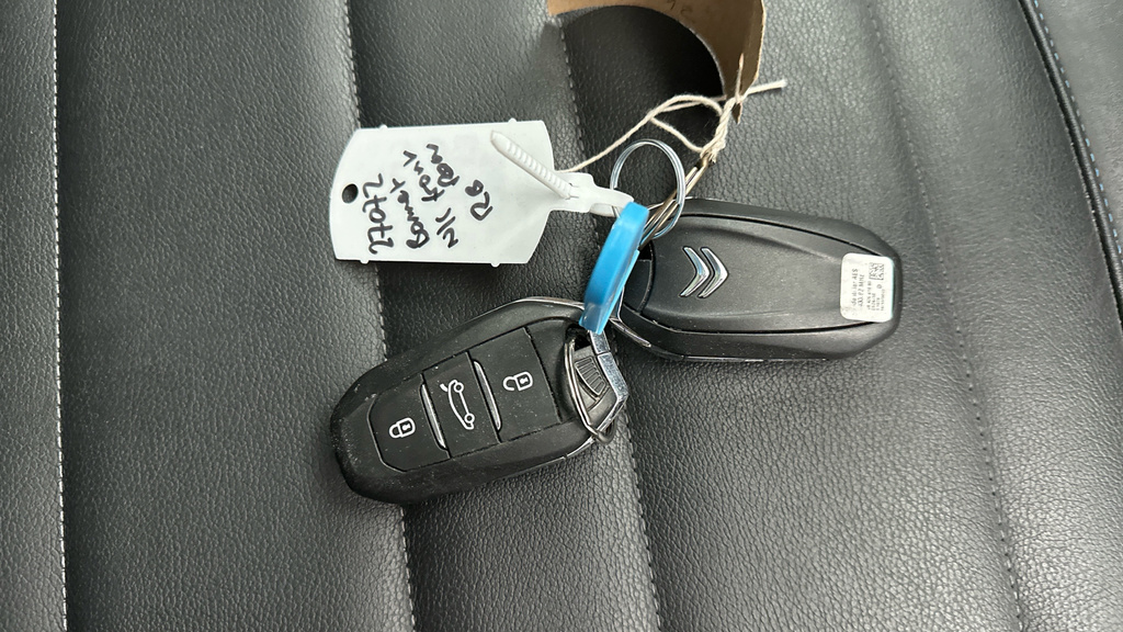 Citroen C5 Aircross Shine White #30