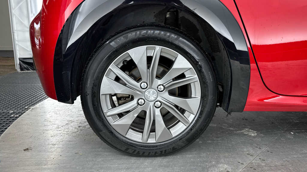 Peugeot e-208 100Kw Gt Premium 50Kwh Grey #17