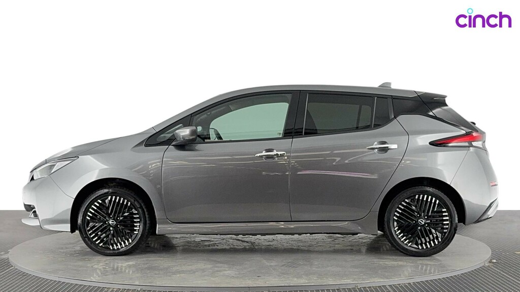 Nissan Leaf 110Kw N-connecta 39Kwh 22022 Black #6