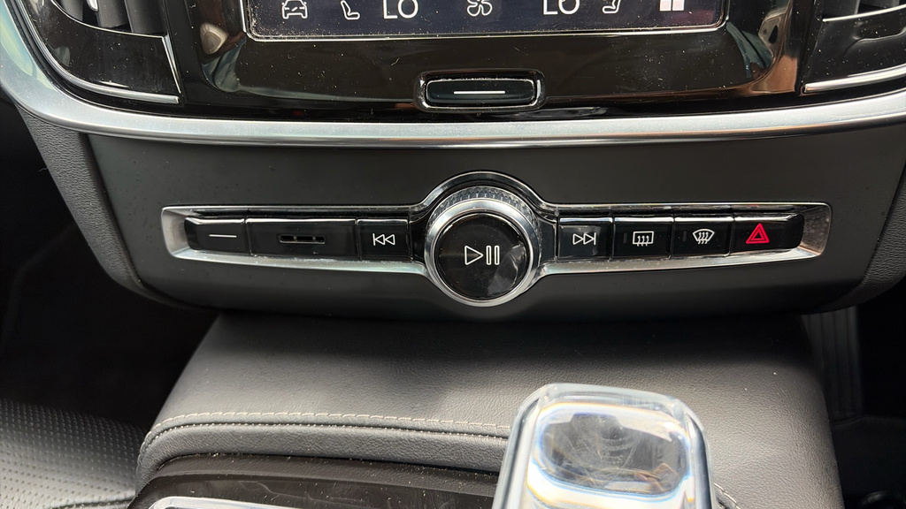 Volvo V90 Recharge R-design, T6 Awd Plug-in Hybrid Blue #34
