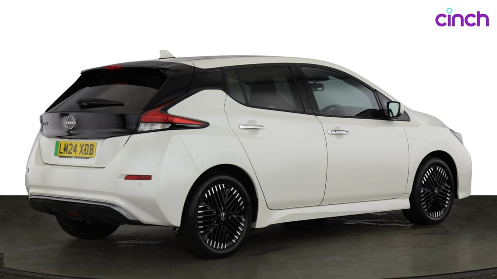 Nissan Leaf Nissan Leaf 110Kw N-connecta 39Kwh Black #3