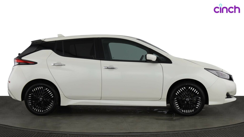 Nissan Leaf Nissan Leaf 110Kw N-connecta 39Kwh Black #2