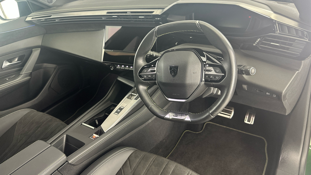 Peugeot 308 1.6 Plug-in Hybrid Allure Premium E-eat8 Green #8