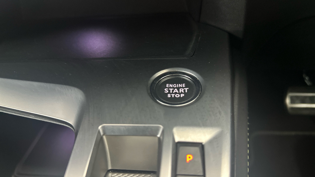 Peugeot 308 1.6 Plug-in Hybrid Allure Premium E-eat8 Green #17