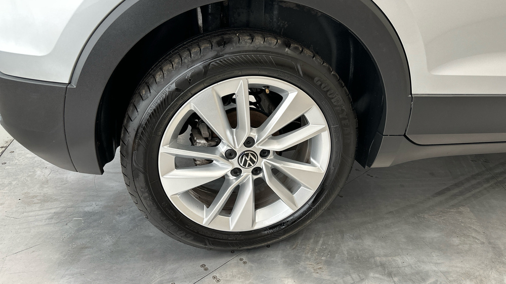Volkswagen T-Cross Life Black #26