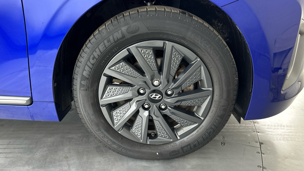 Hyundai Ioniq 1.6L Premium Black #25