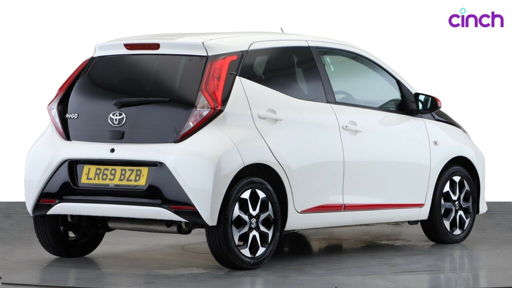 Toyota Aygo X Aygo X-play Black #3