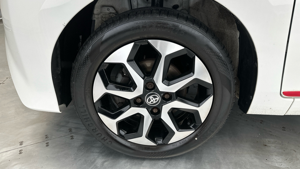 Toyota Aygo X Aygo X-play Black #20