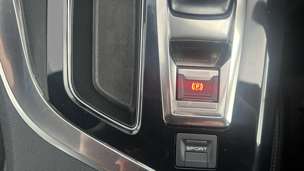 Peugeot 5008 Gt Line Premium White #16