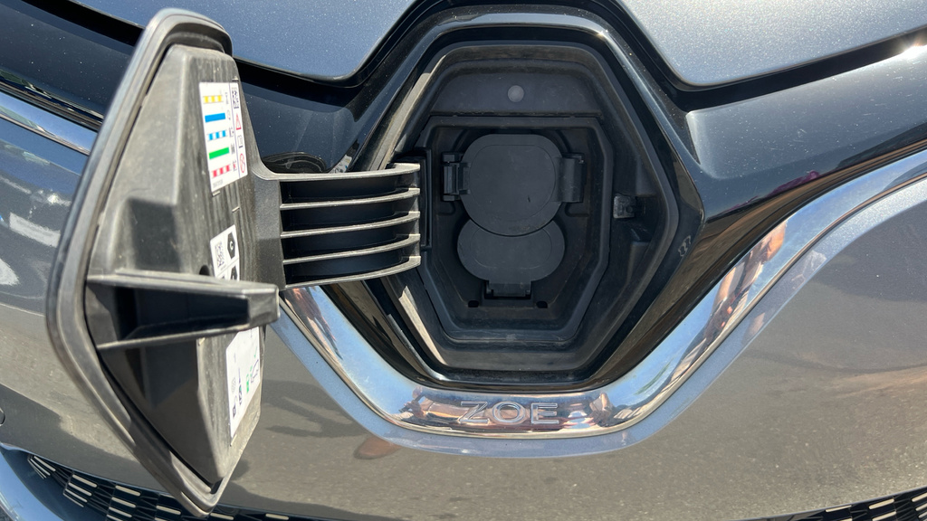 Renault Zoe 80Kw Iconic R110 50Kwh Rapid Charge Purple #21