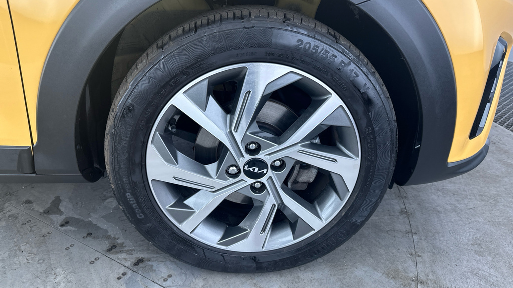 Kia Stonic 1.0T Gdi 48V Gt-line S Dct Estate Black #29