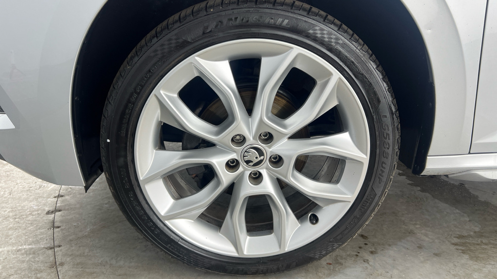 Skoda Kamiq 1.5 Tsi Se L Grey #25