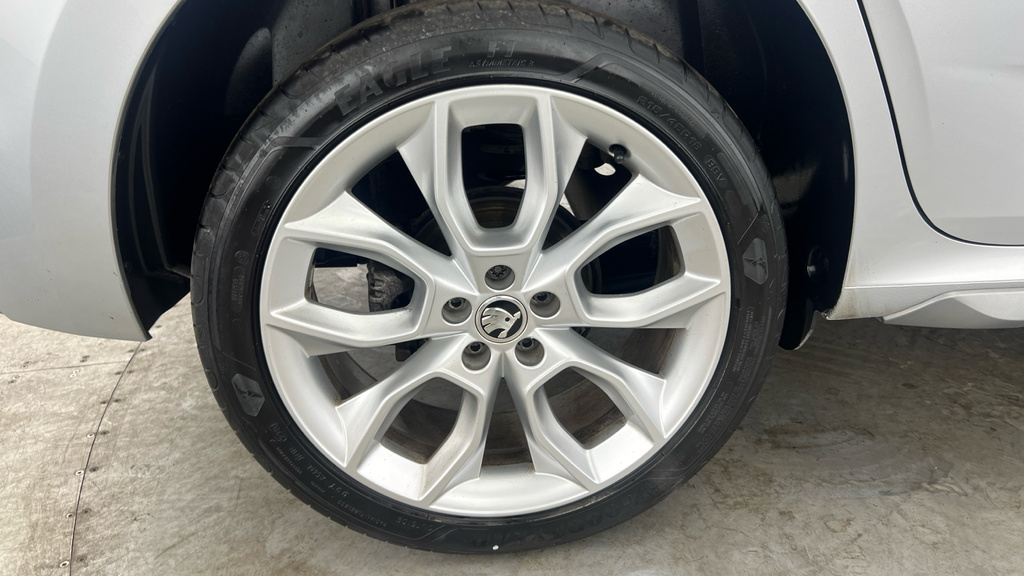 Skoda Kamiq 1.5 Tsi Se L Grey #27
