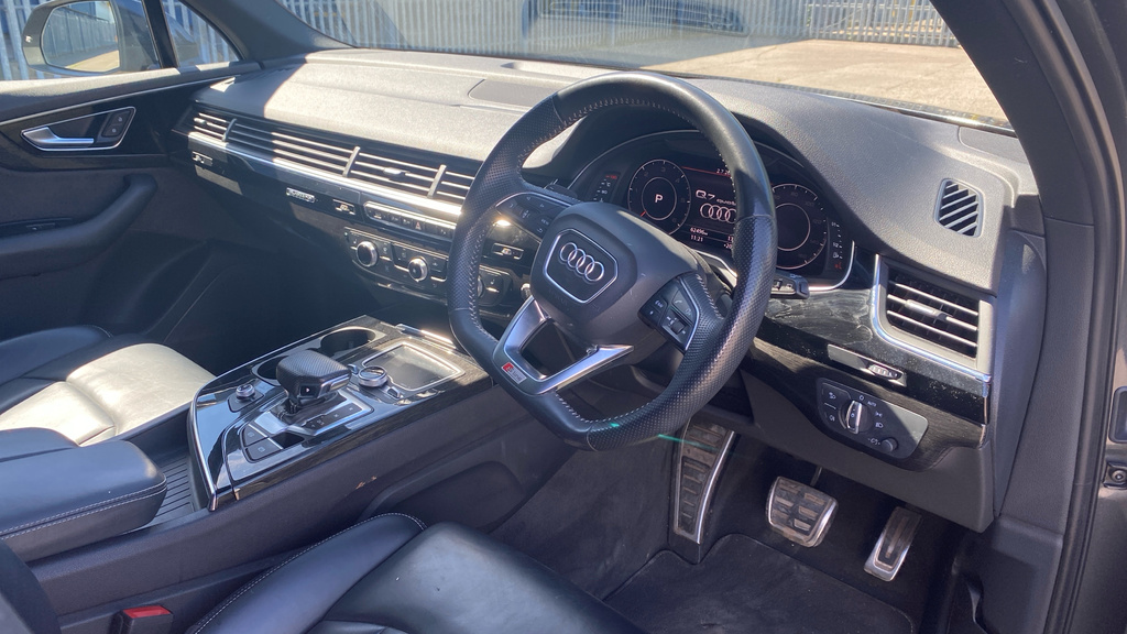 Audi Q7 3.0 Tdi V6 45 Sport Suv Tiptronic Quatt Black #10