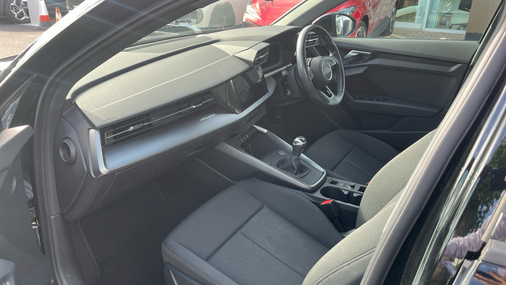 Audi A3 1.5 Tfsi 35 S Line Saloon Euro 6 Blue #10