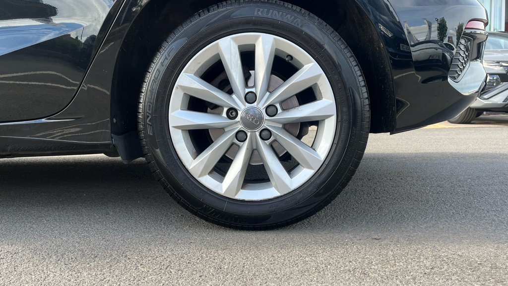 Audi A3 1.5 Tfsi 35 S Line Saloon Euro 6 Blue #17