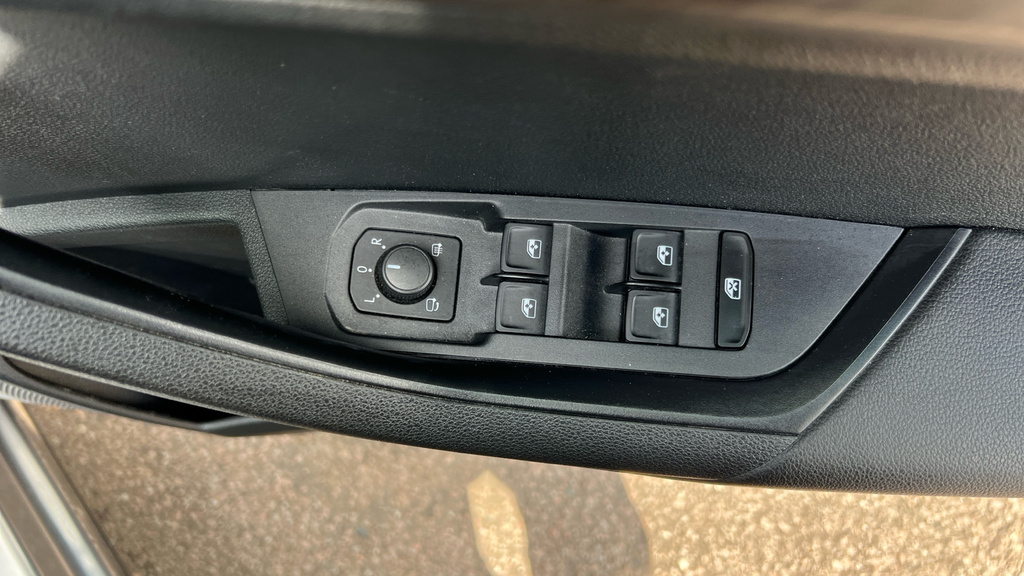 Skoda Karoq 1.5 Tsi Se Drive Dsg Black #40