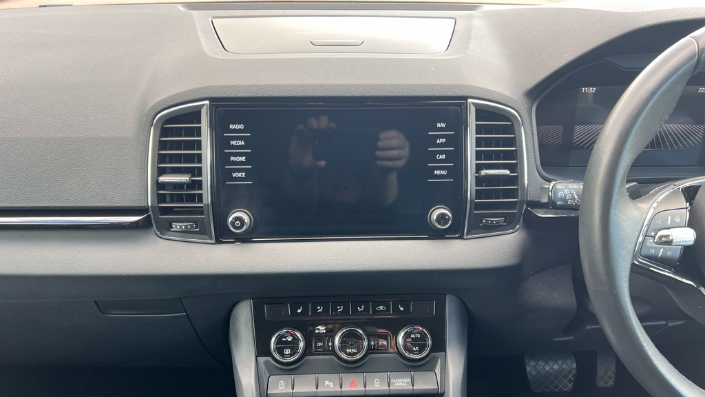 Skoda Karoq 1.5 Tsi Se Drive Dsg Black #16