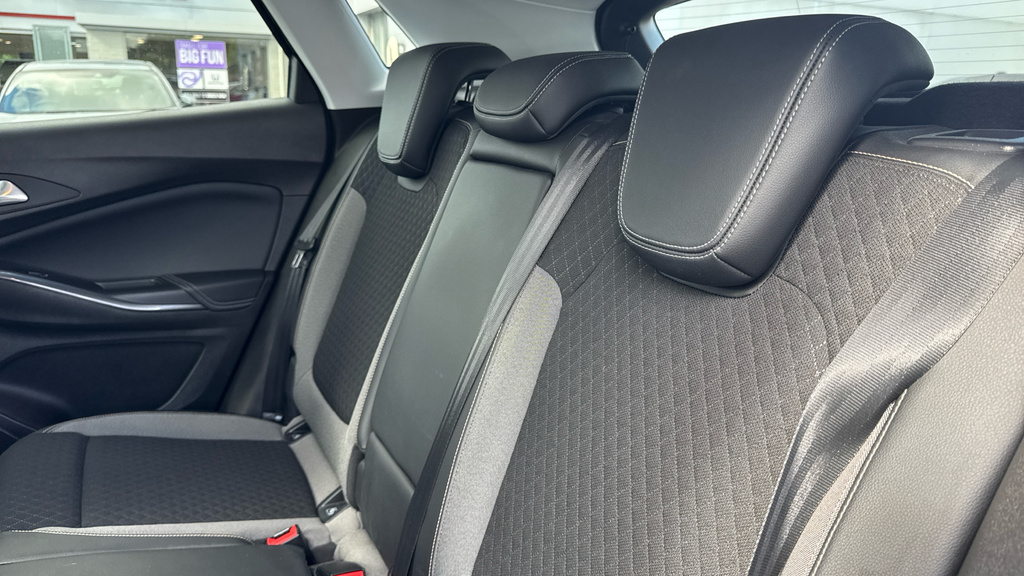 Vauxhall Grandland X 1.2 Turbo Se White #19