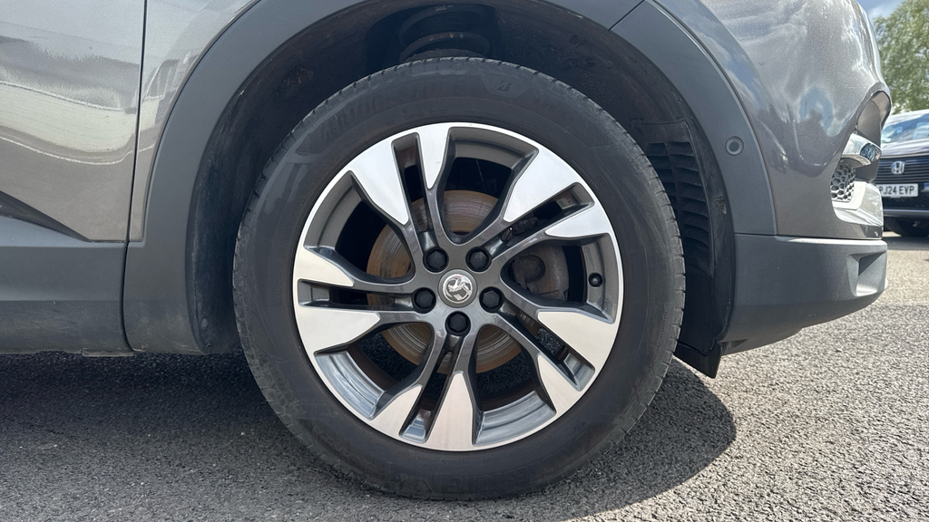 Vauxhall Grandland X 1.2 Turbo Se White #25