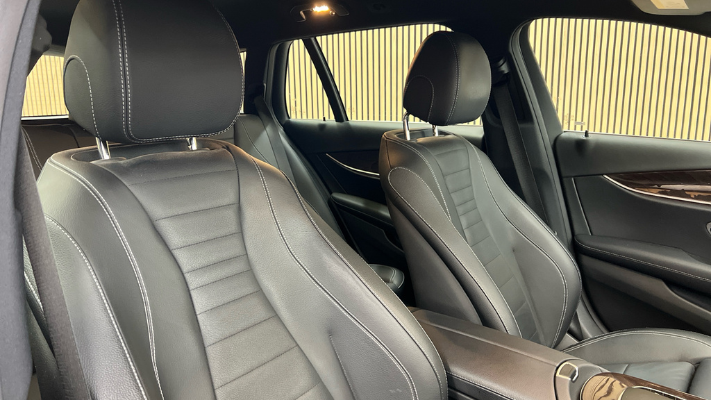 Mercedes-Benz E Class Saloon 2.0 E300de 13.5Kwh Amg Line G-tronic Euro Blue #25