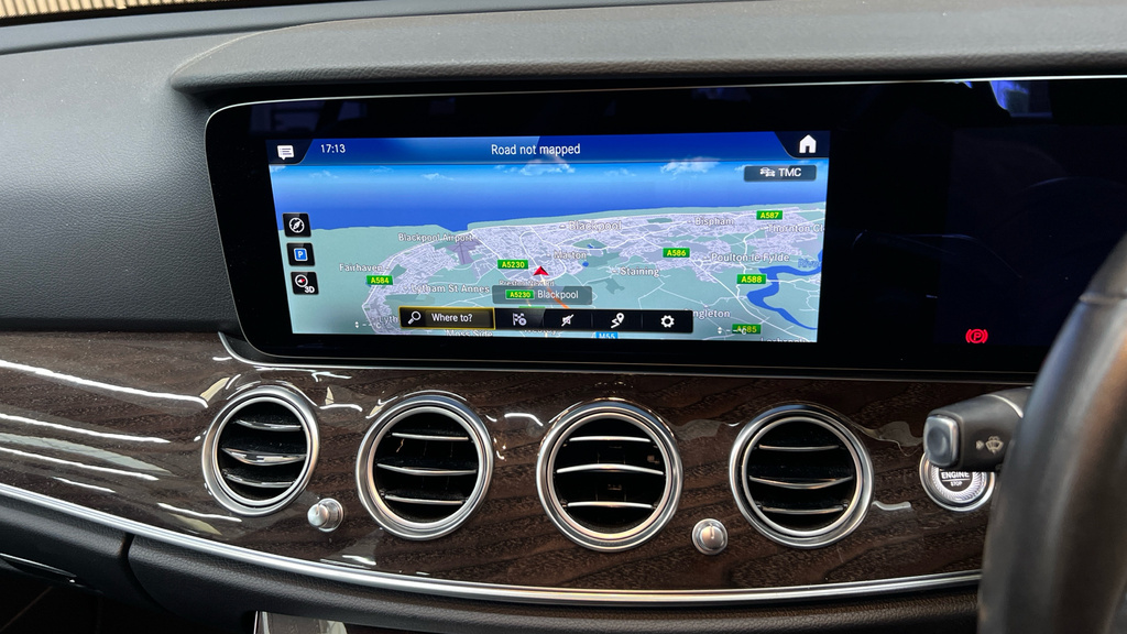 Mercedes-Benz E Class Saloon 2.0 E300de 13.5Kwh Amg Line G-tronic Euro Blue #14