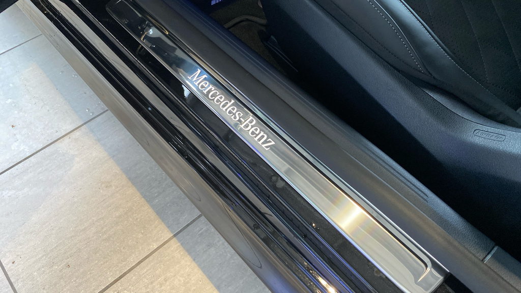 Mercedes-Benz CLE Class 300 4Matic Amg Line Premium 9G-tronic Black #35