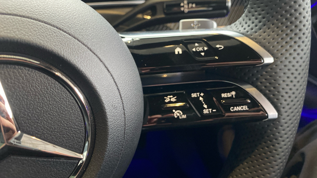 Mercedes-Benz CLE Class 300 4Matic Amg Line Premium 9G-tronic Black #44