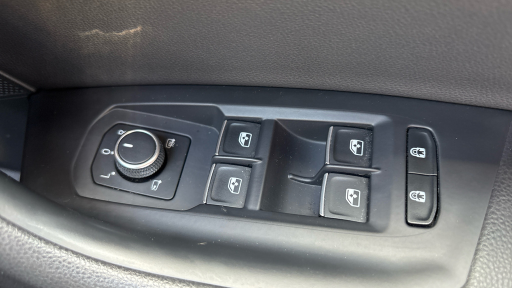 Volkswagen Touareg Black Edition Grey #51