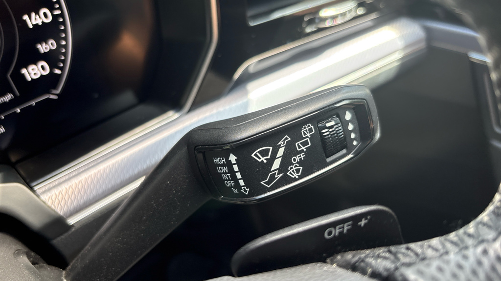 Volkswagen Touareg Black Edition Grey #42