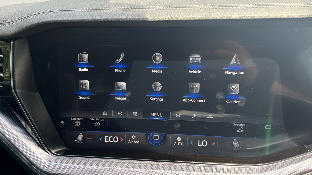 Volkswagen Touareg Black Edition Grey #40