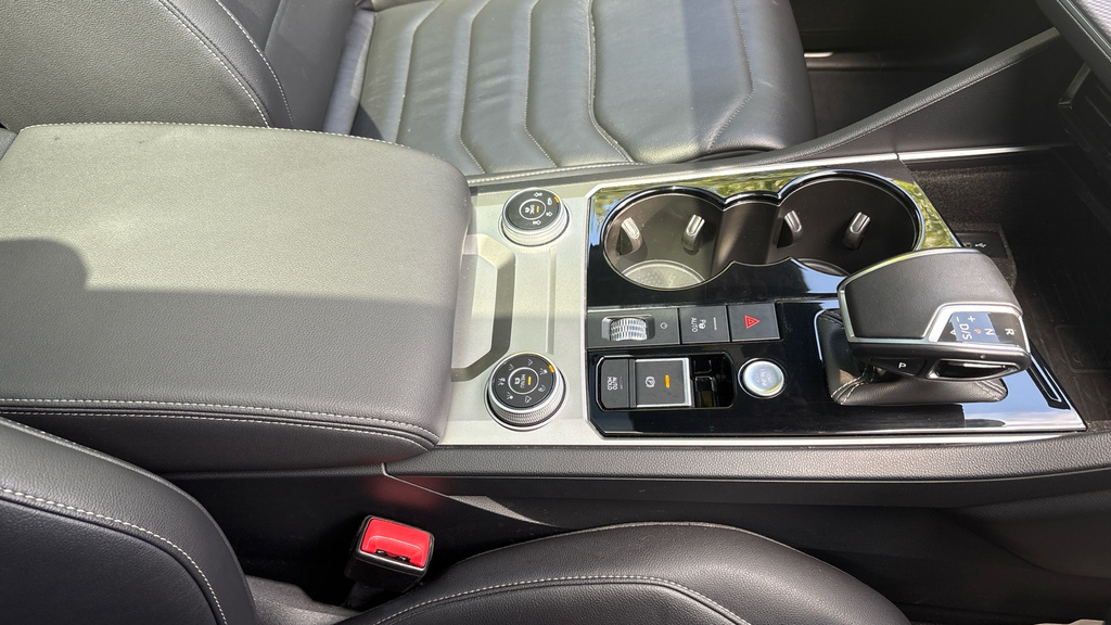 Volkswagen Touareg Black Edition Grey #45