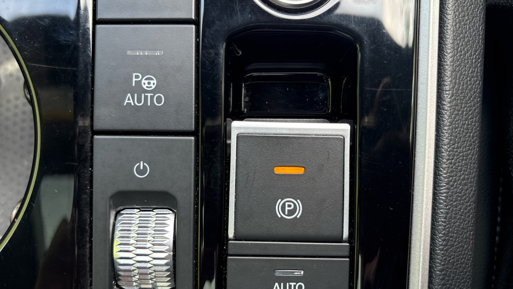 Volkswagen Touareg Black Edition Grey #13