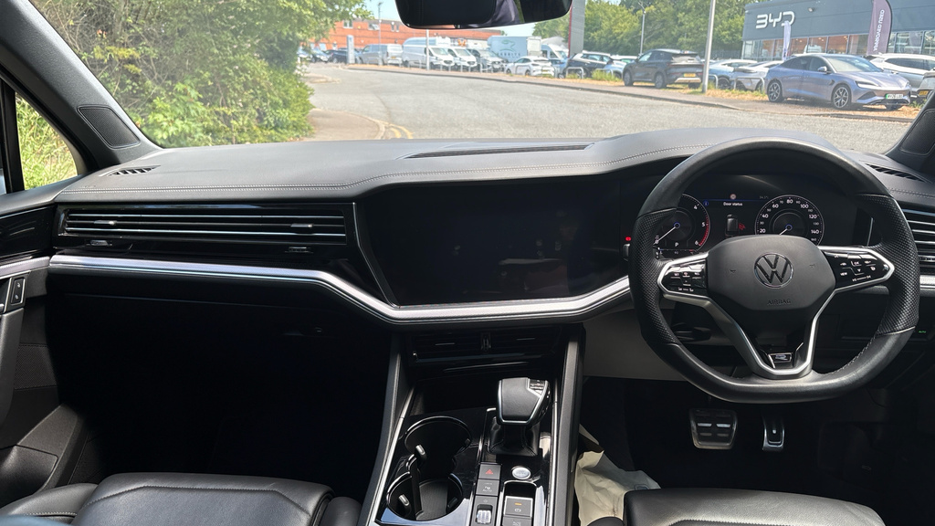 Volkswagen Touareg Black Edition Grey #20