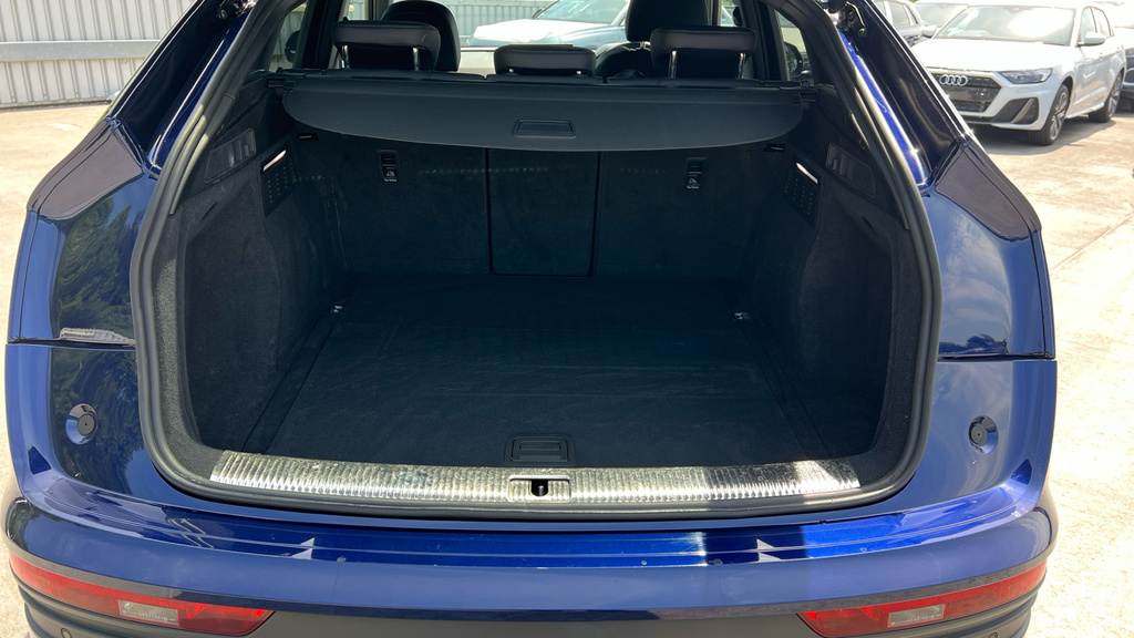 Audi Q5 Audi Estate 40 Tdi Quattro S Line S Tro Blue #20