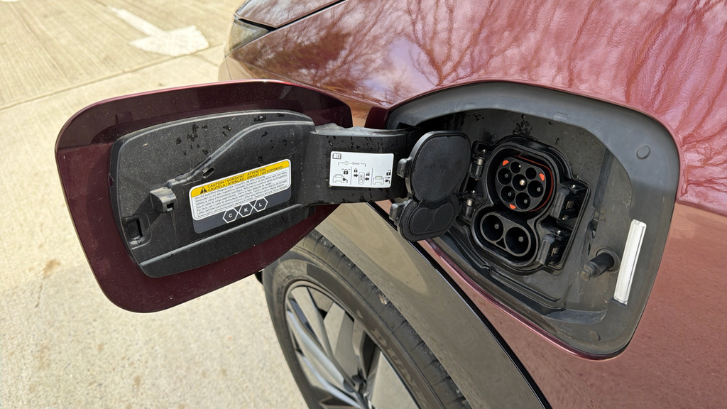 Nissan Ariya 178Kw Evolve 87Kwh 22Kwch Silver #31