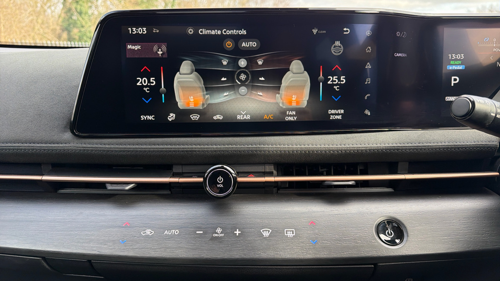 Nissan Ariya 178Kw Evolve 87Kwh 22Kwch Silver #41