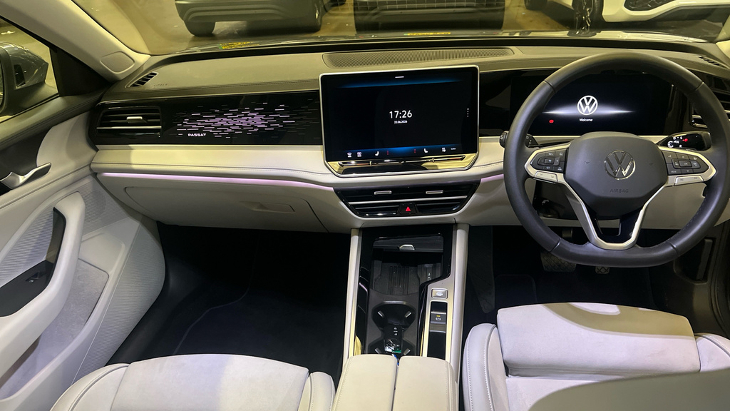 Volkswagen Passat Volkswagen 1.5 Tsi Ehybrid Life Dsg Green #11