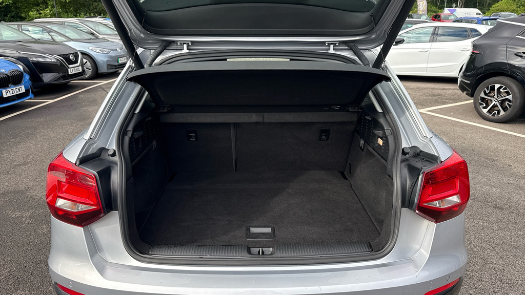 Audi Q2 1.6 Tdi 30 Sport Suv Euro 6 Ss Silver #23