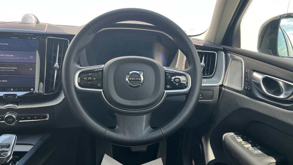 Volvo XC60 Xc60 2.0 B5p Ultra Bright Awd Geartronic Blue #25